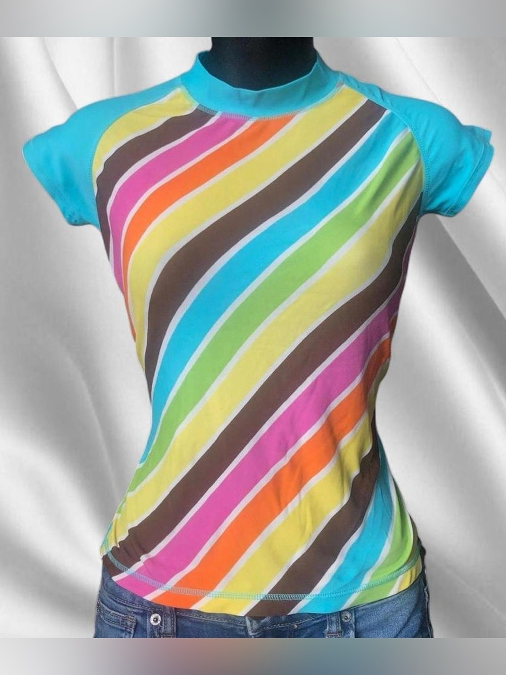 2000s La Senza Girl Rashguard